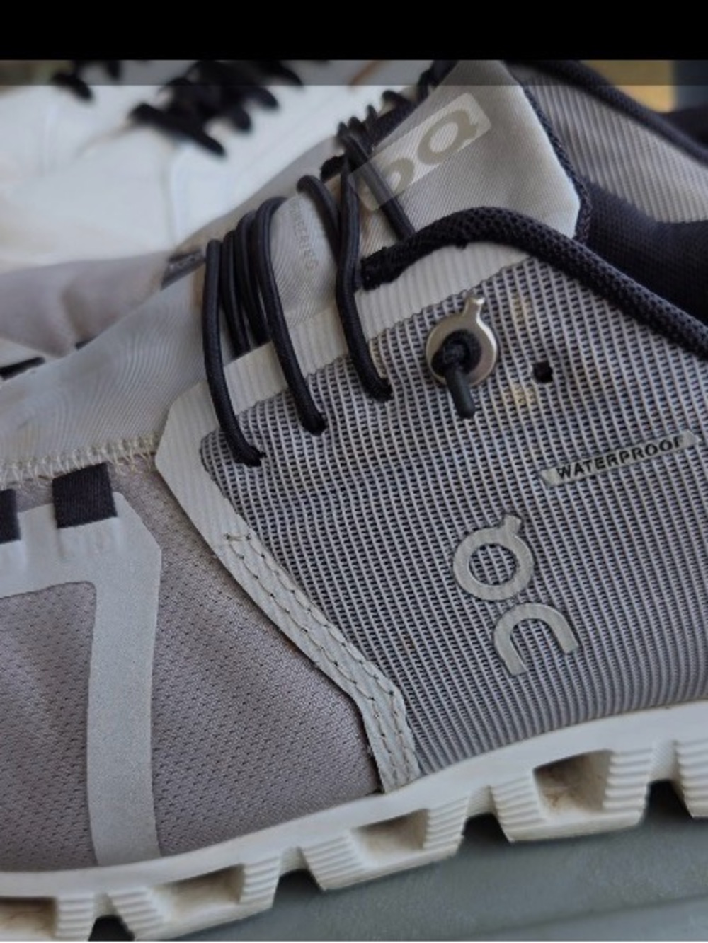On Running Men’s Grey Athletic Shorts - Water Resistant Performance